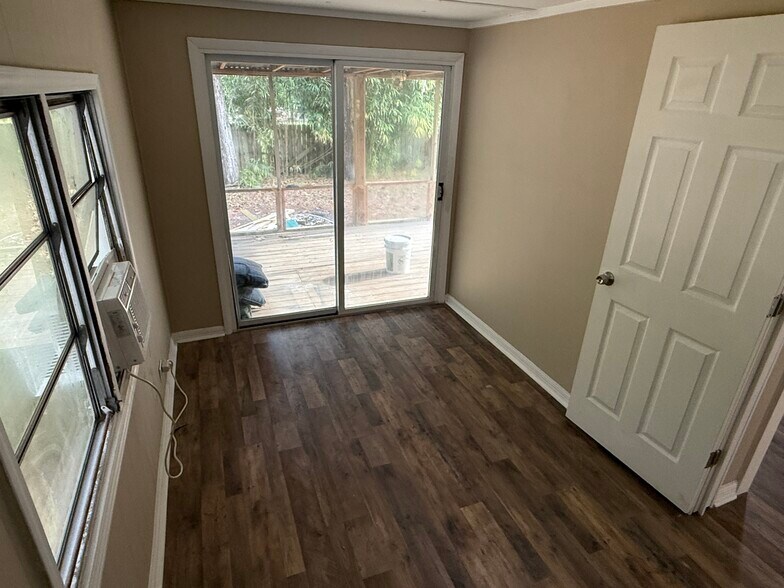 Building Photo - 7545 Necia Dr