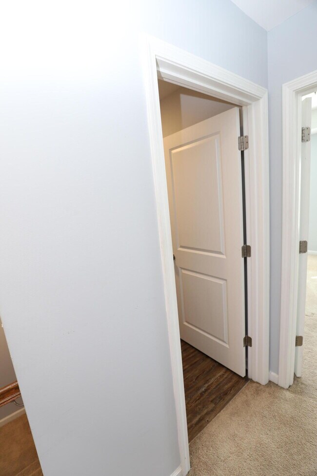 Building Photo - 1009 Providence Plantation Dr