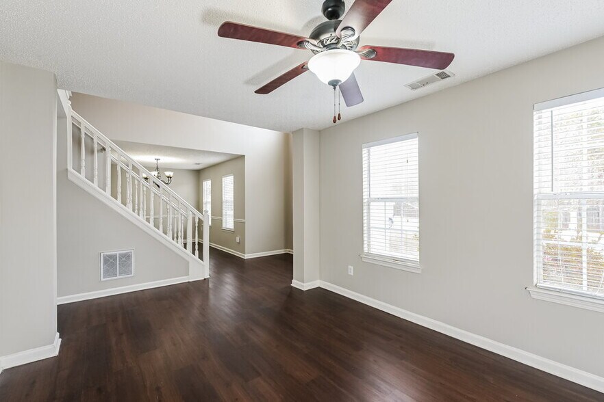 Building Photo - 4705 Bald Eagle Way