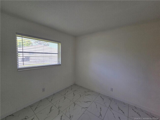 Building Photo - 2648 Rockcrest Ct