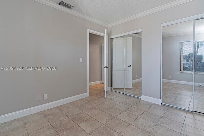 Building Photo - 815 Boynton Beach Blvd