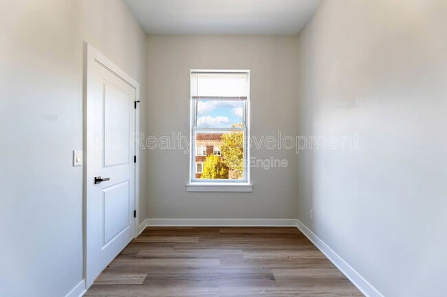 Building Photo - 4241 S Calumet Ave