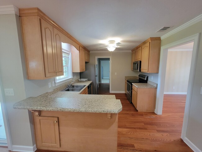 Building Photo - 3208 West Ct