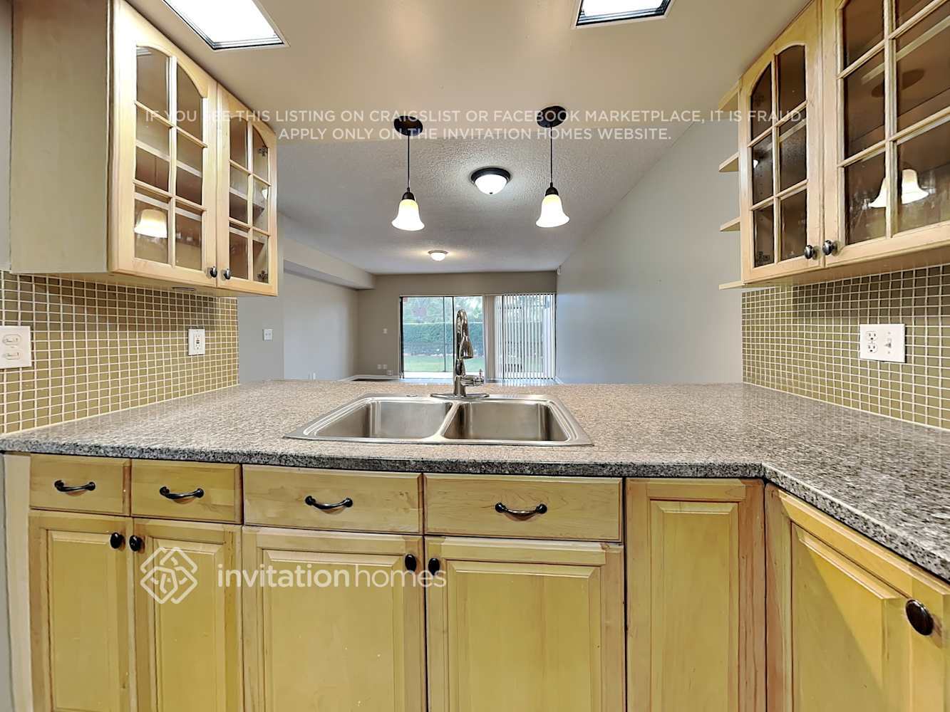 Building Photo - 4430 SW 70th Terrace