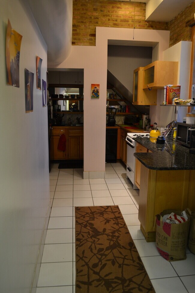 Building Photo - 1232 N Cleaver St