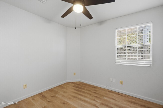 Building Photo - 8811 N 5th St