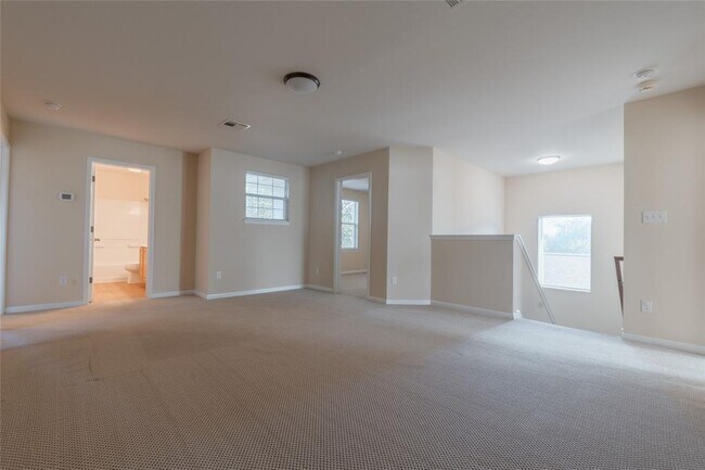 Building Photo - 9516 Castle Pines Dr