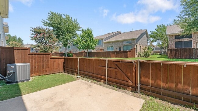 Building Photo - 3224 Parma Ln