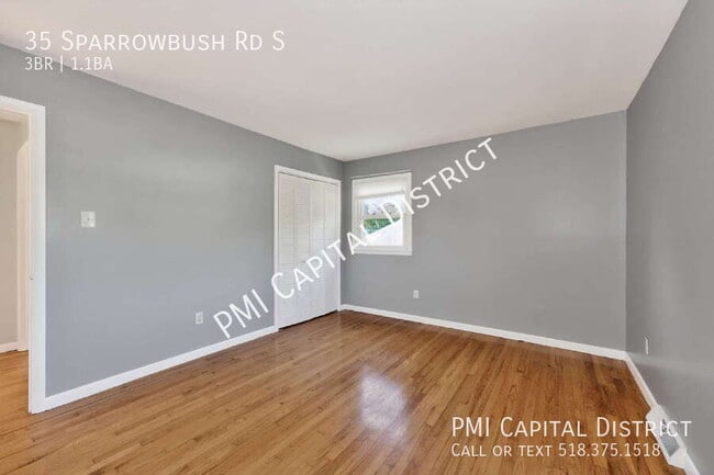 Building Photo - 35 Sparrowbush Rd S