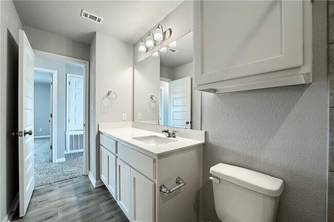 Building Photo - 2924 Sage Ranch Dr
