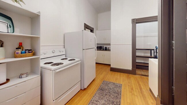 Building Photo - 101 Main St