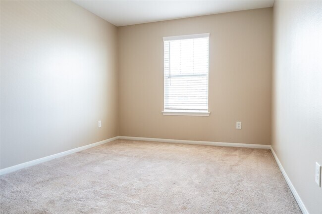 Building Photo - 11735 Armadale Dr