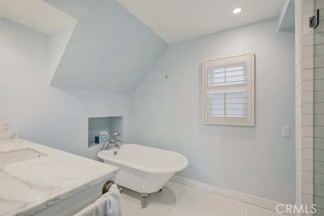 Building Photo - 2128 Miramar Dr