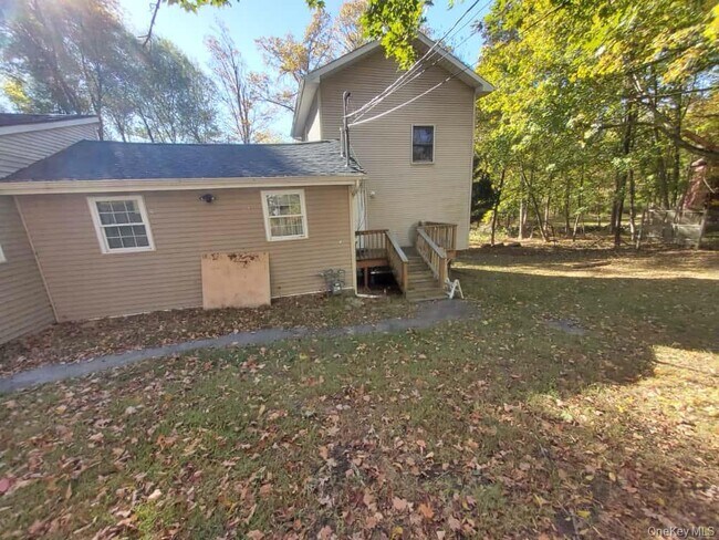 Primary Photo - 422 Spring St
