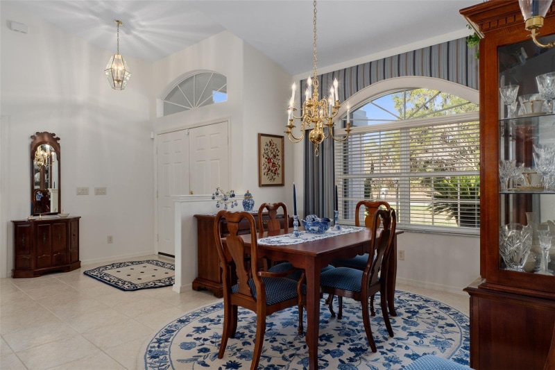 Building Photo - 2786 N Canterbury Lake Dr