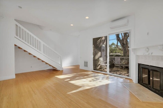 Building Photo - 28348 Rey De Copas Ln