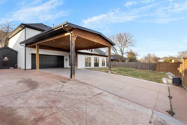 Building Photo - 1512 Chester Dr