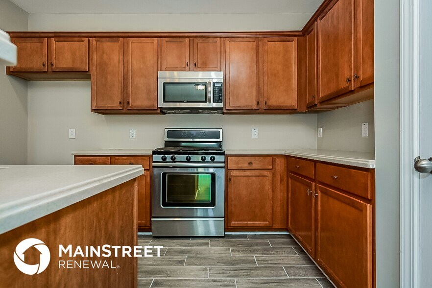 Building Photo - 6214 Baltusrol Terrace