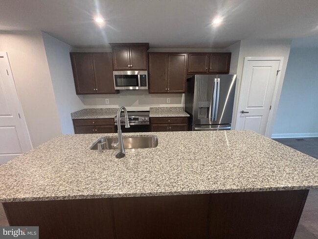 Building Photo - 4347 Southerby Dr