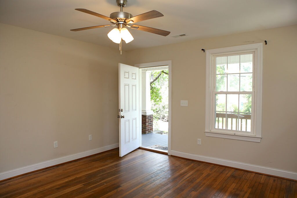 Building Photo - 1809 Walker Ave