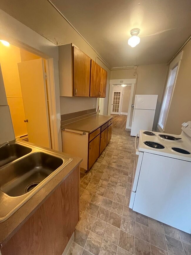 Building Photo - Westminster Apartments