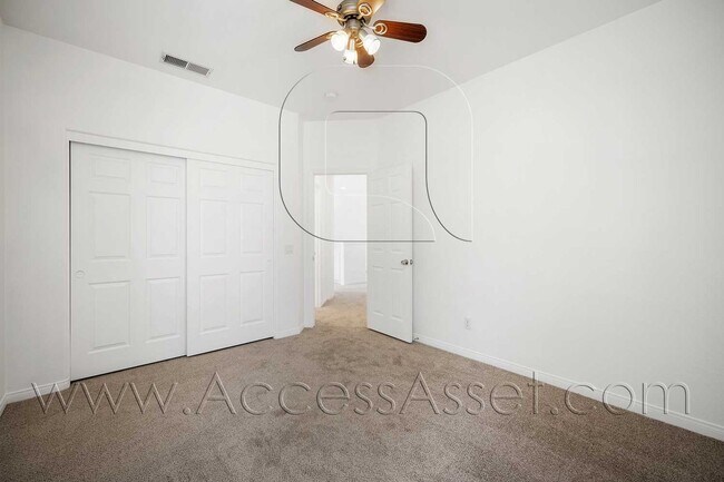 Building Photo - Huge 5 Bed/ 3.5 Bath Home In Desirable Gated Rancho Madera community In Temecula!