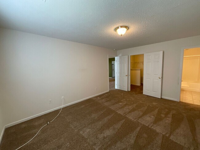 Building Photo - 2007 Caton Dr