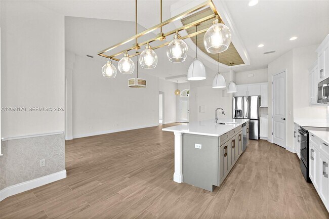 Building Photo - 3 Rio Vista Dr