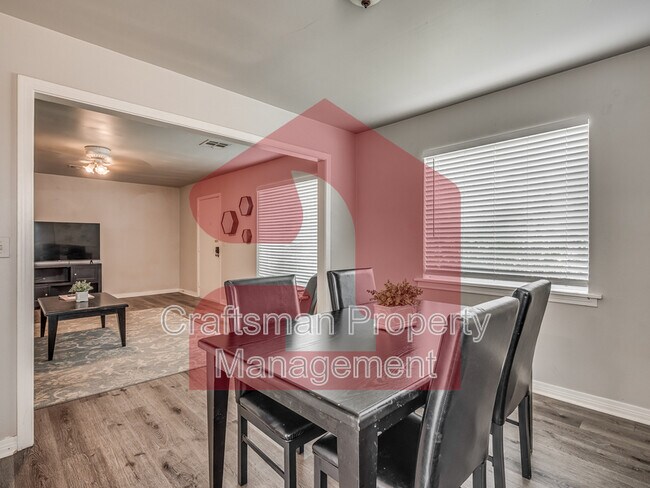 Building Photo - 2926 NW 72nd St