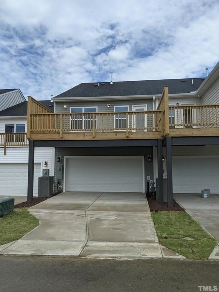 Building Photo - 912 Robbie Jackson Ln