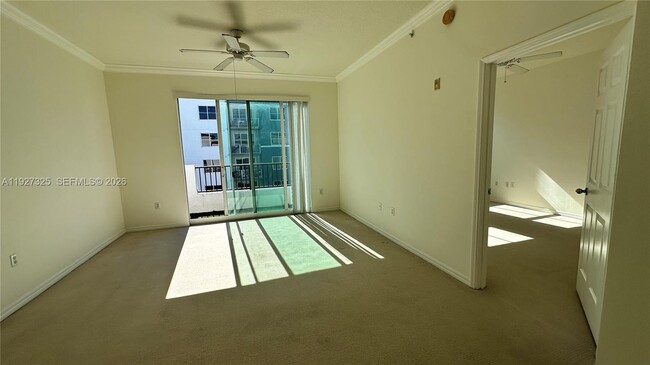 Building Photo - 2401 NE 65th St