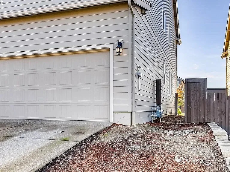 Building Photo - 7374 NW Brugger Rd