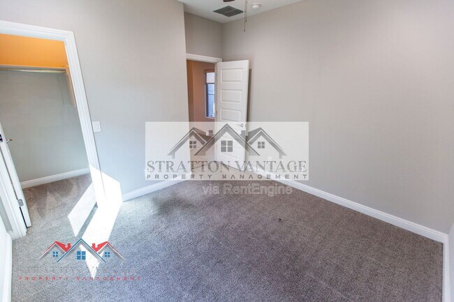 Building Photo - 6629 W Springfield Wy