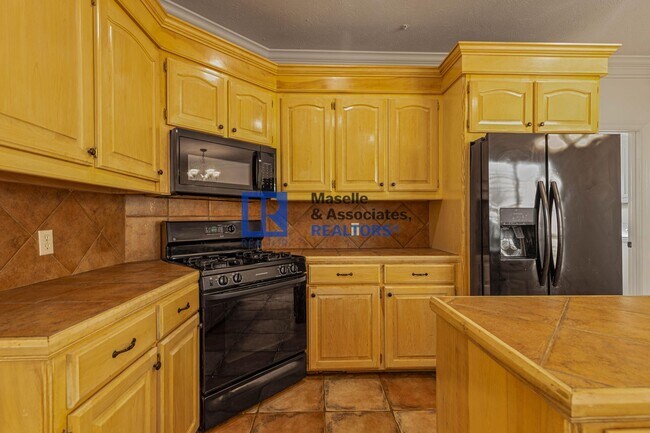 Building Photo - 3 Bed/2 Bath Home in Brandon