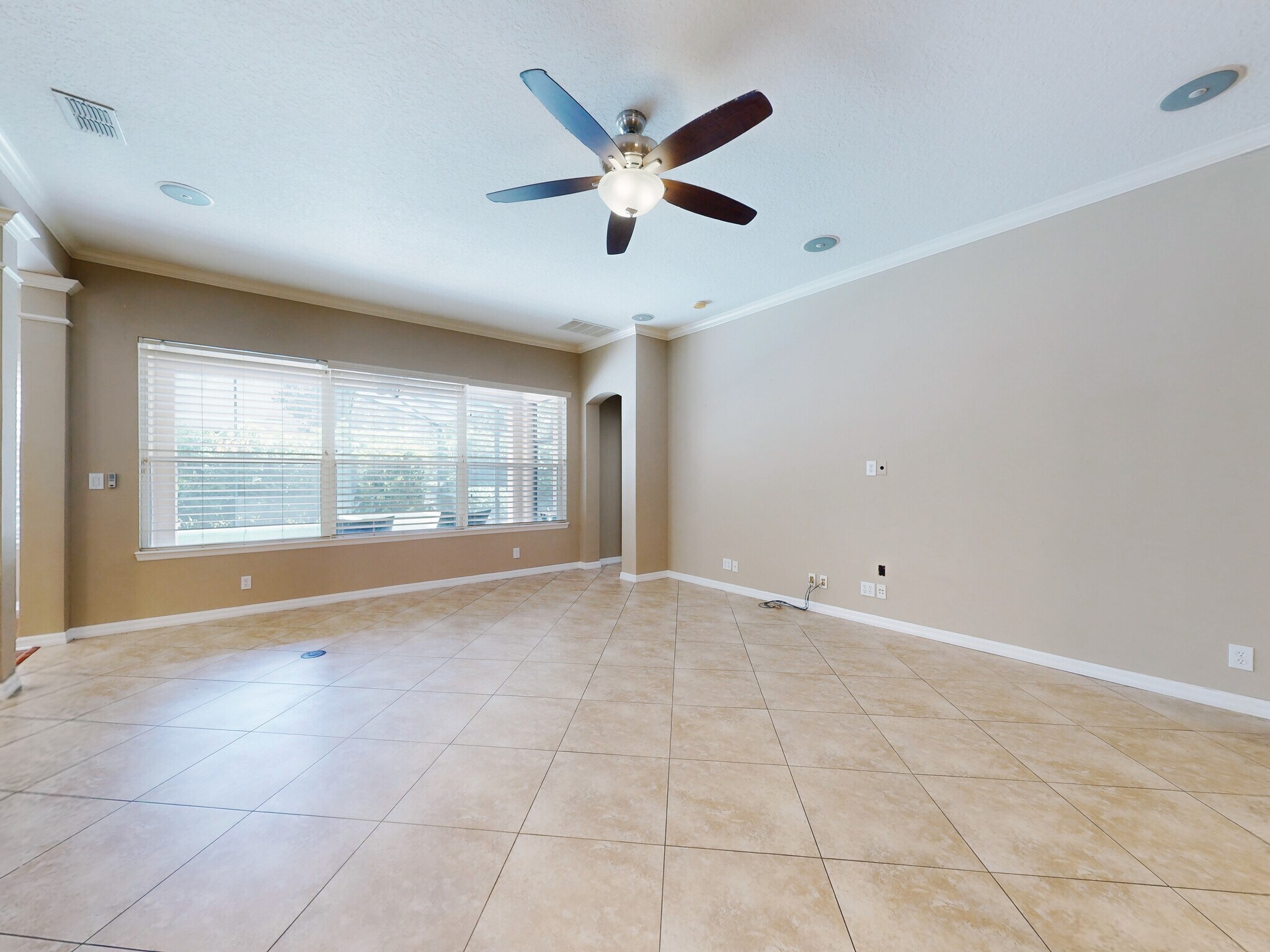 Building Photo - 610 Victoria Hills Dr