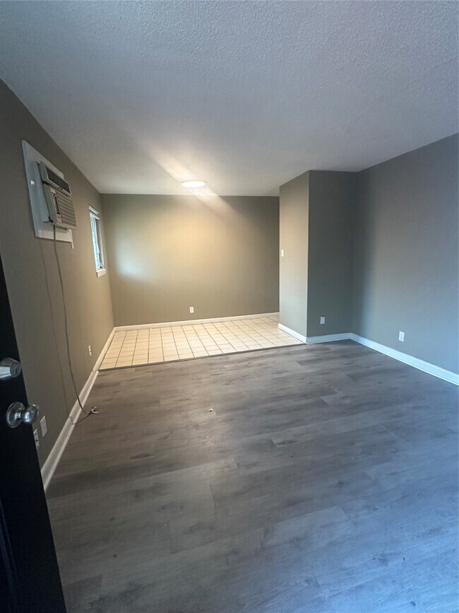 Primary Photo - 5906 Ardmore St