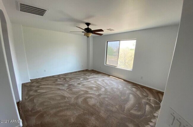 Building Photo - 345 S 166th Dr