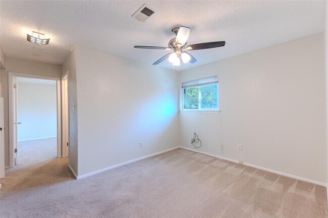 Building Photo - 8203 Beaver Brook Ln