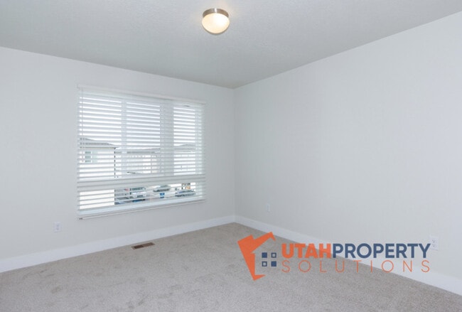 Building Photo - 408 S 980 W