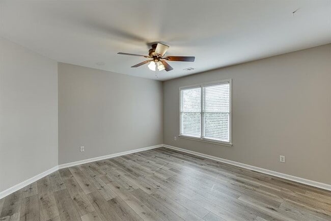 Building Photo - 1795 Lake Heights Cir