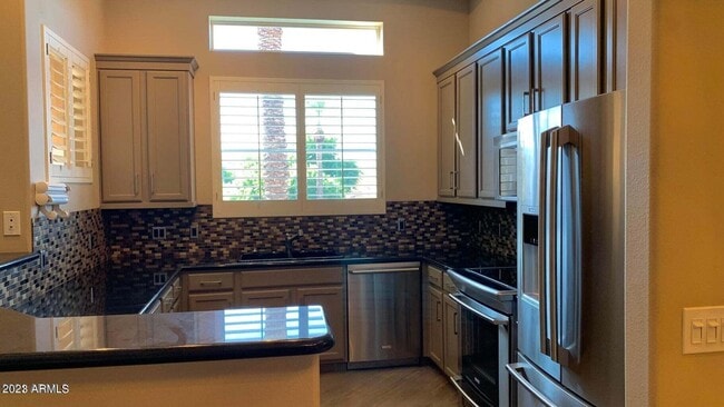 Building Photo - 8245 E Bell Rd