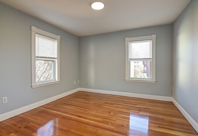 Building Photo - 88 Old Colony Ave