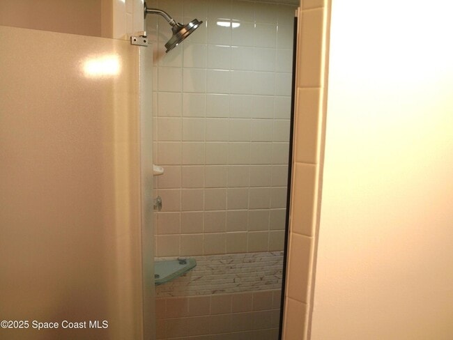 Building Photo - 9015 Wedgewood Pl