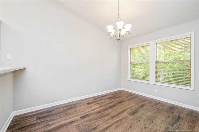 Building Photo - 6760 Willowbrook Dr