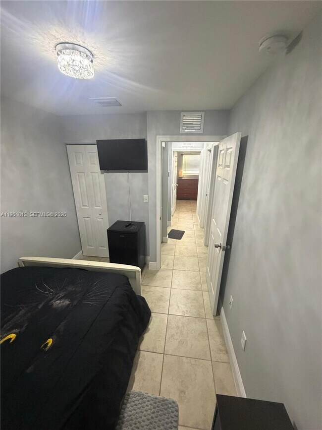 Building Photo - 1955 NW 5th Pl