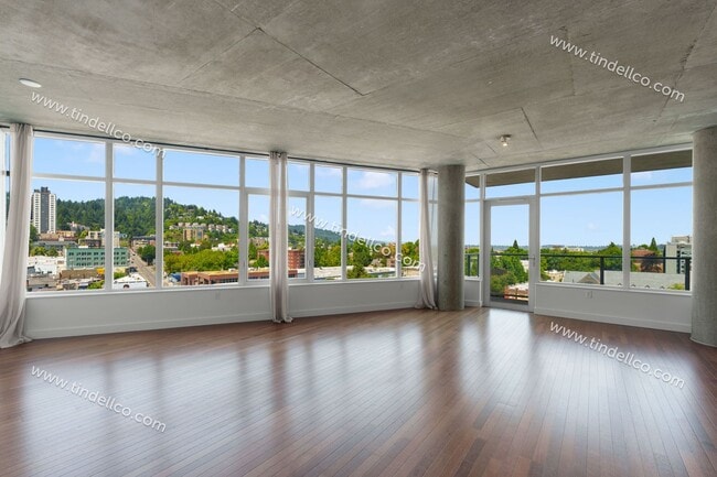 Building Photo - The Civic | 11th Floor 2BD/2BA with Stunning Portland Views, Free Parking and Free Utilities!