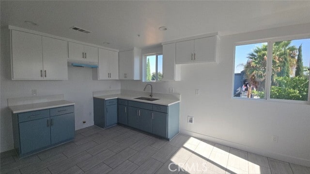 Building Photo - 10413 Avalon Blvd