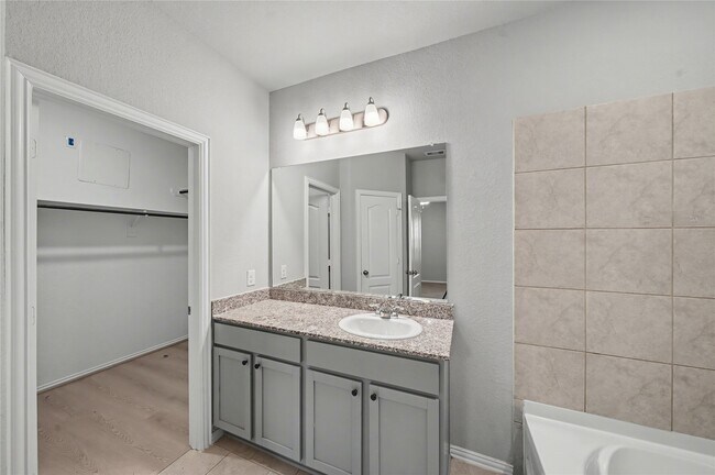 Building Photo - 8407 Balding Dr