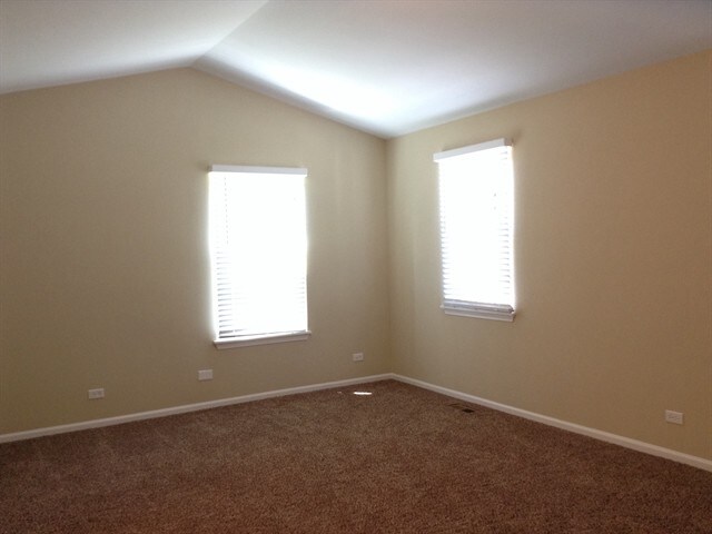 Building Photo - 223 Magnolia Dr