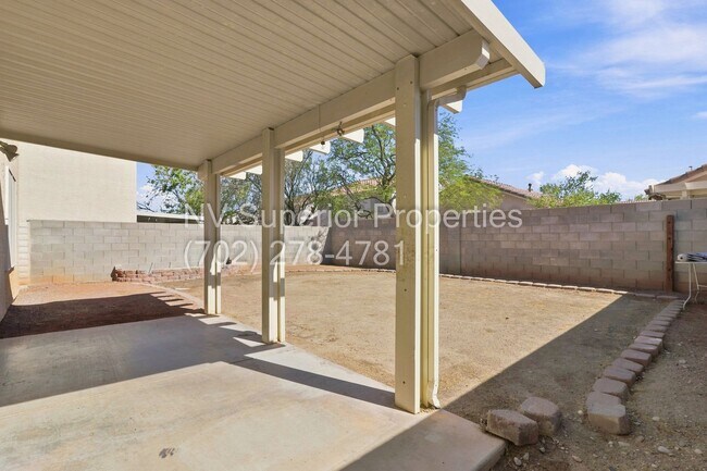 Building Photo - 8713 W Majestic Pine Ave